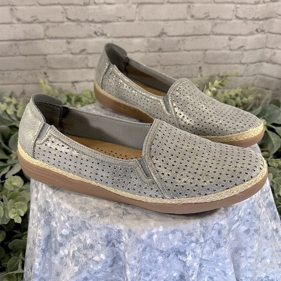 Clarks Collection Elaina Leather Pewter Espadrille Comfort Slip-on WMS 10M🩶EUC - Picture 10 of 10